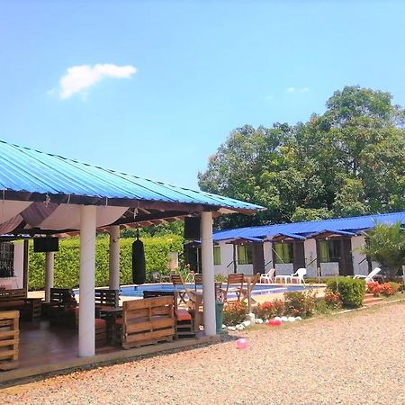 Cabanas El Saman Villavicencio Apiay Exteriör bild