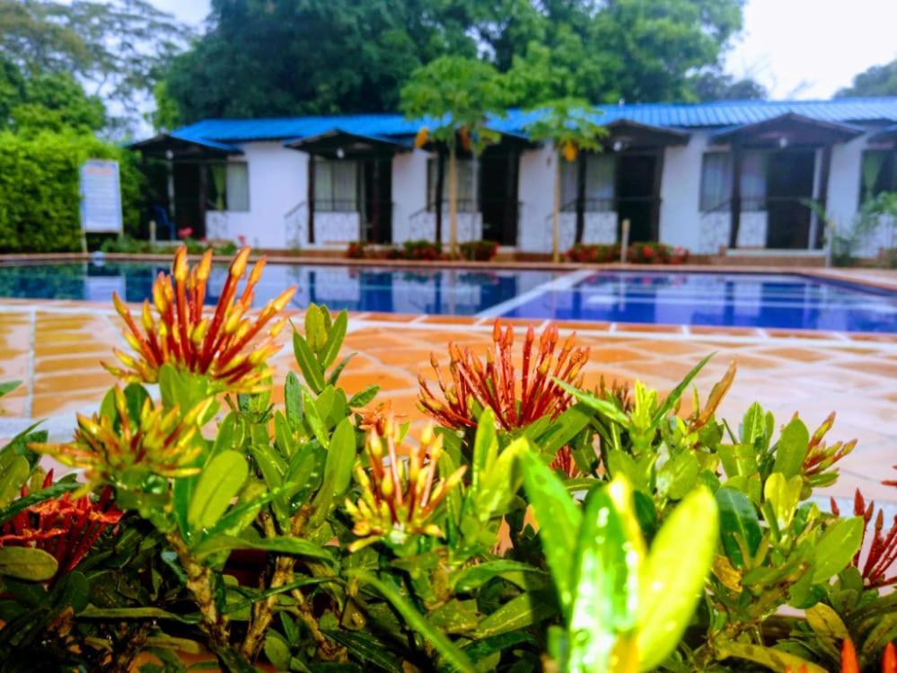 Cabanas El Saman Villavicencio Apiay Exteriör bild