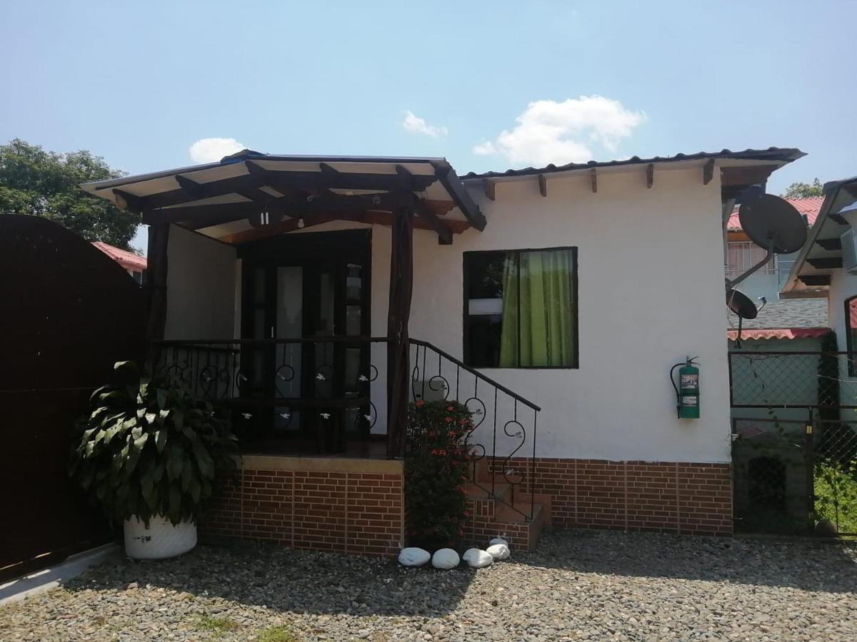 Cabanas El Saman Villavicencio Apiay Exteriör bild